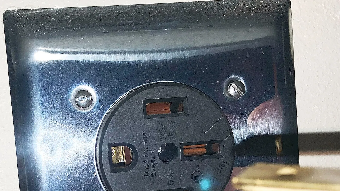 Heavy duty 50 amp 240 volt receptacle used for electric vehicle charging